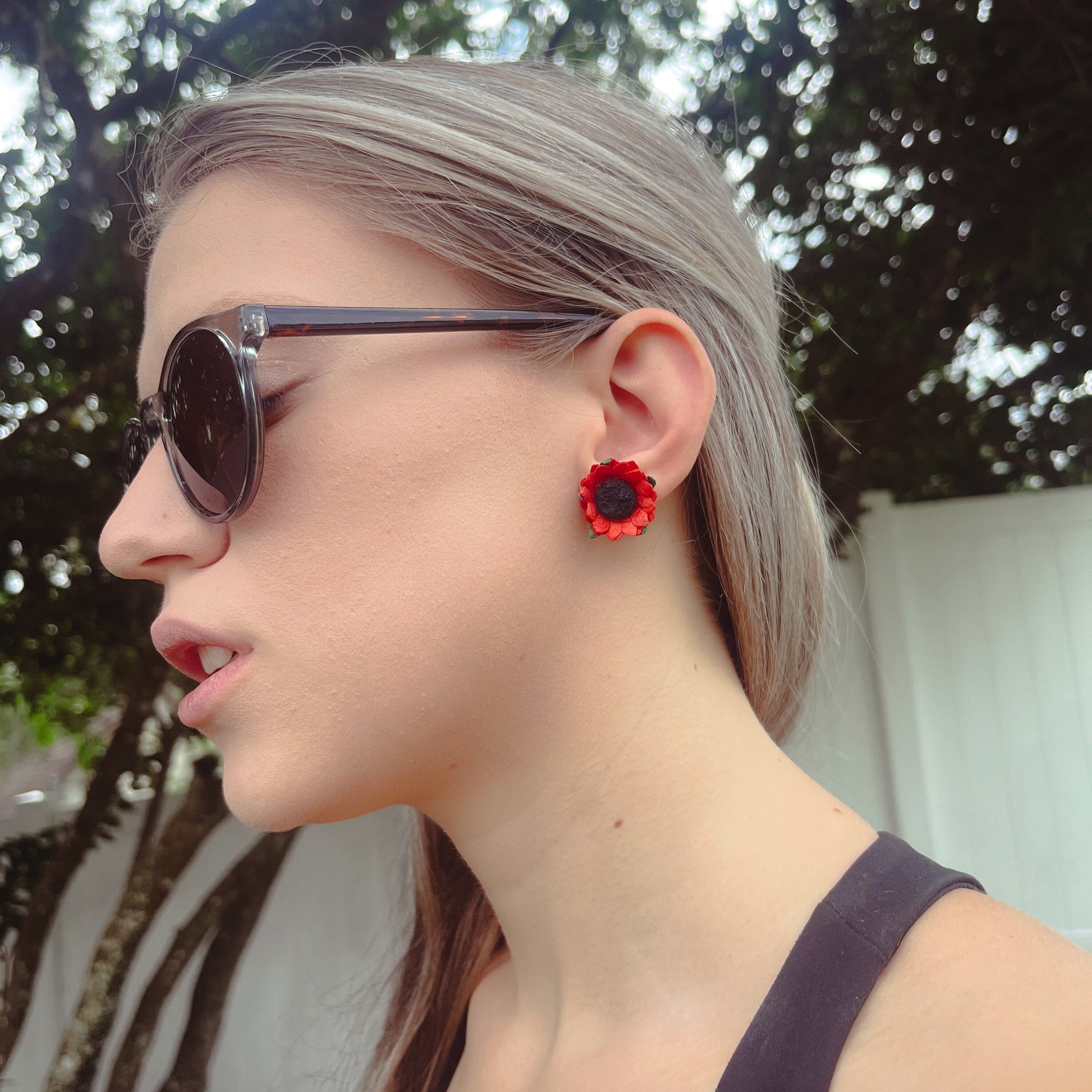 Classic Sunflower Red