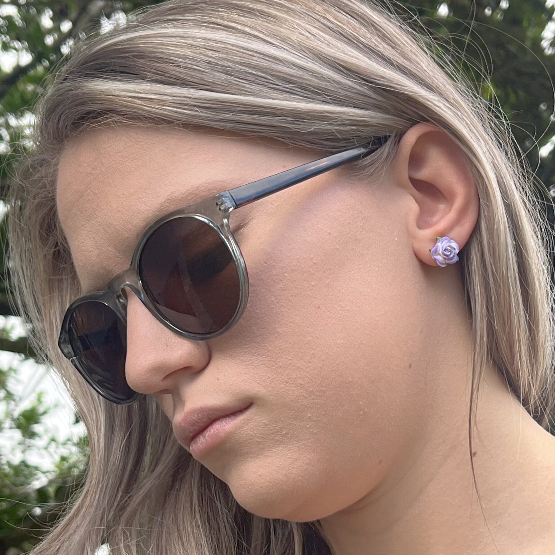 Classic Rose Small - Lavender/White